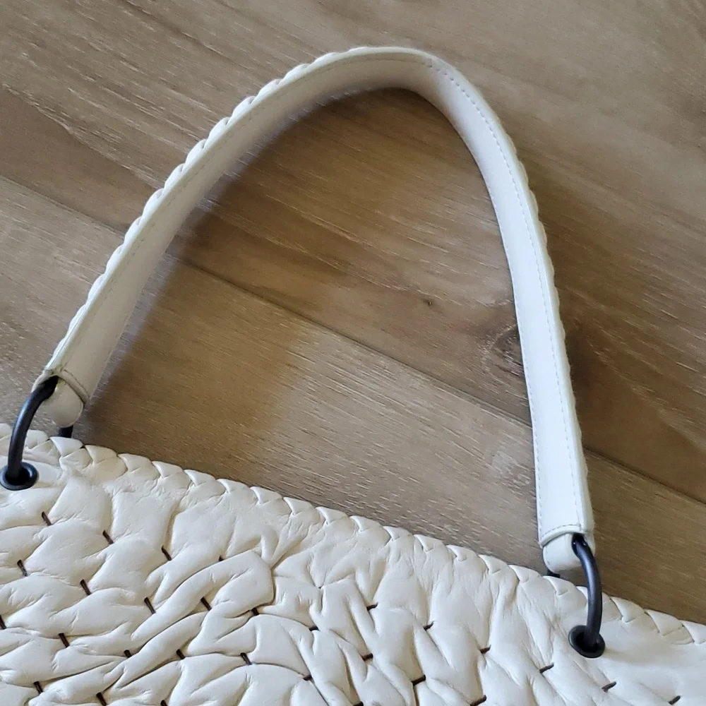 EUC Bottega Veneta Quiet Luxury Bag - Picture 6 of 16